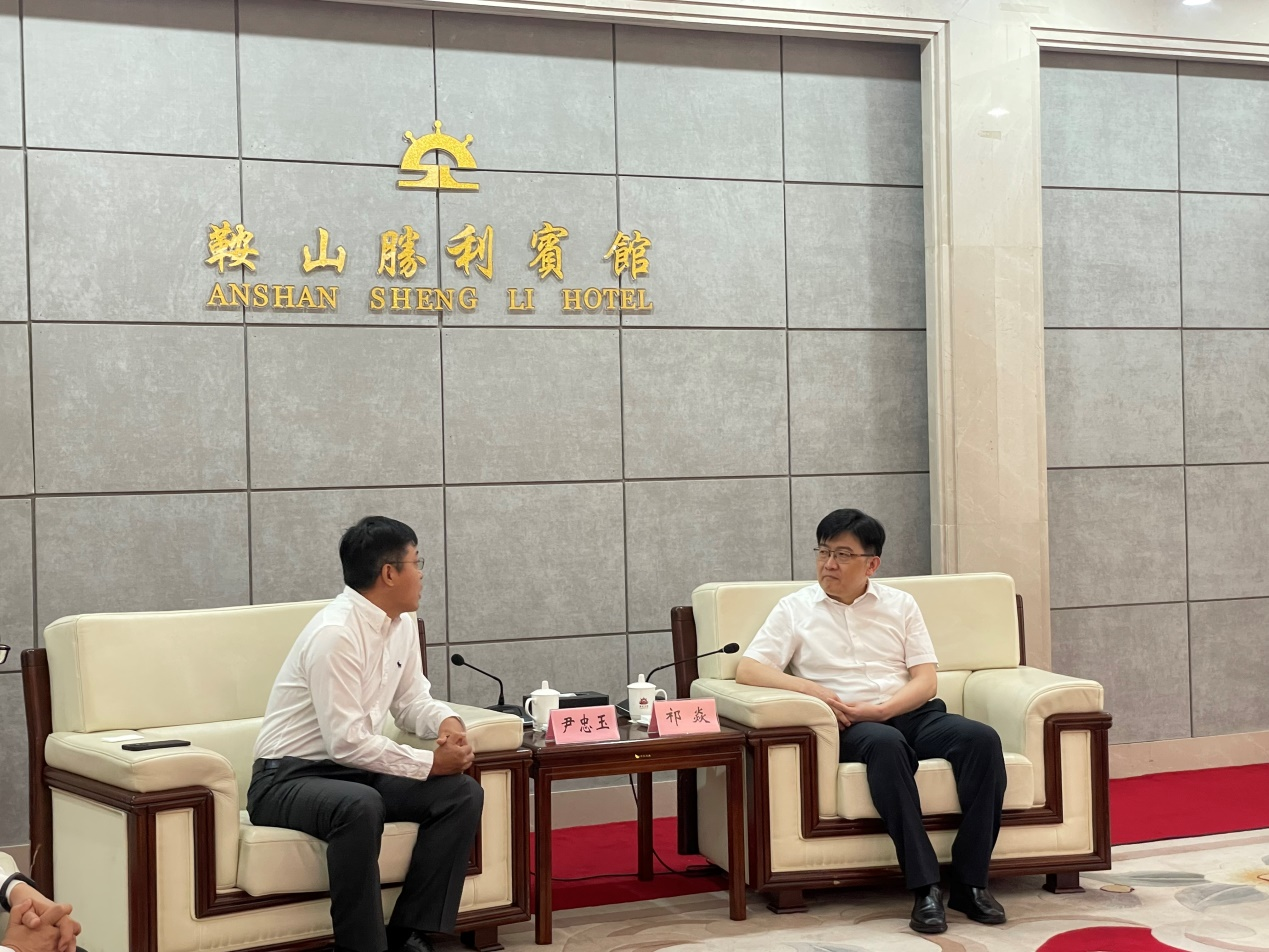 老街腾龙集团与京东集团签定战略协议助力鞍山全面振兴新突破